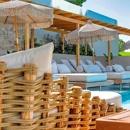 Myzith Luxury فندق مدينة زاكينثوس