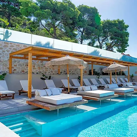 فندق Myzith Luxury 3*