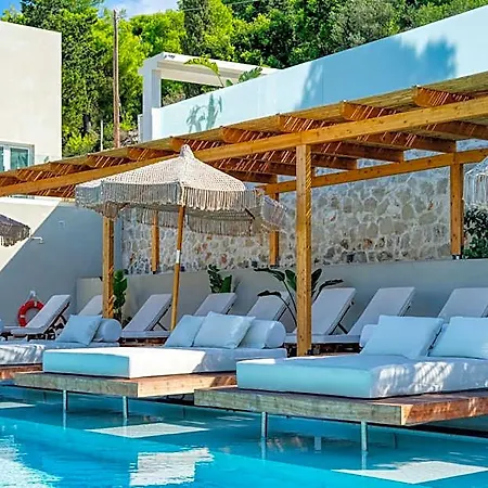 Myzith Luxury فندق مدينة زاكينثوس